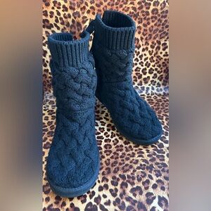 UGG Black Knit Boots with Ribbon Detail Size 8